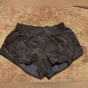 Lululemon Women’s Camo Black Shorts